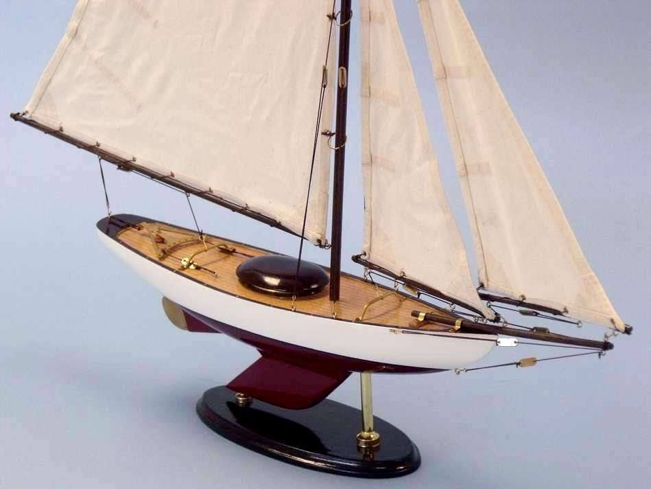 Wood Sailboat T552