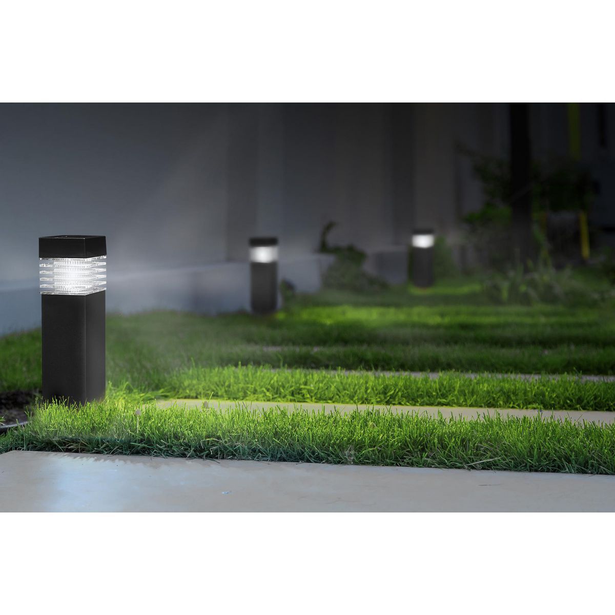15.75 in. Solar LED Black Bollard Pathway Light, 1 Pack Y770189