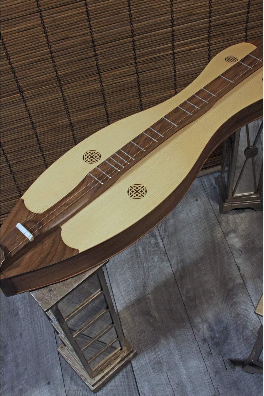 Mountain Dulcimer 4-String Vaulted Spruce Knotwork Walnut with Gig Bag Case and Replacement Strings X259702