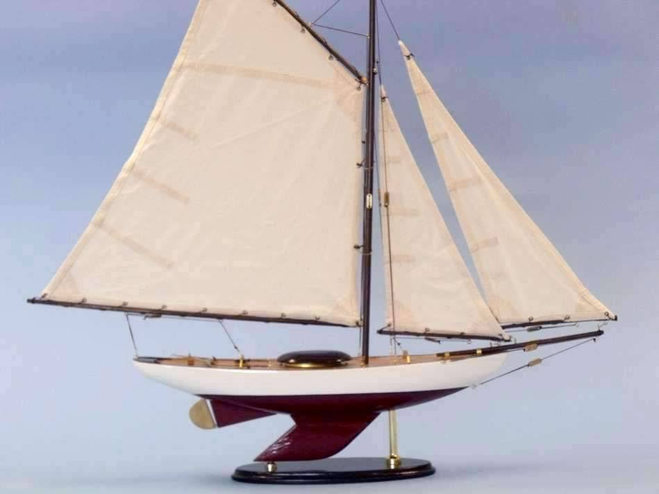 Wood Sailboat T552