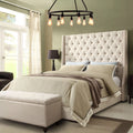 Tufted Bed with Vintage Wing O749282