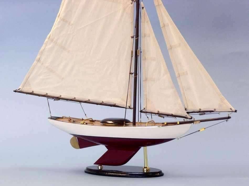 Wood Sailboat T552