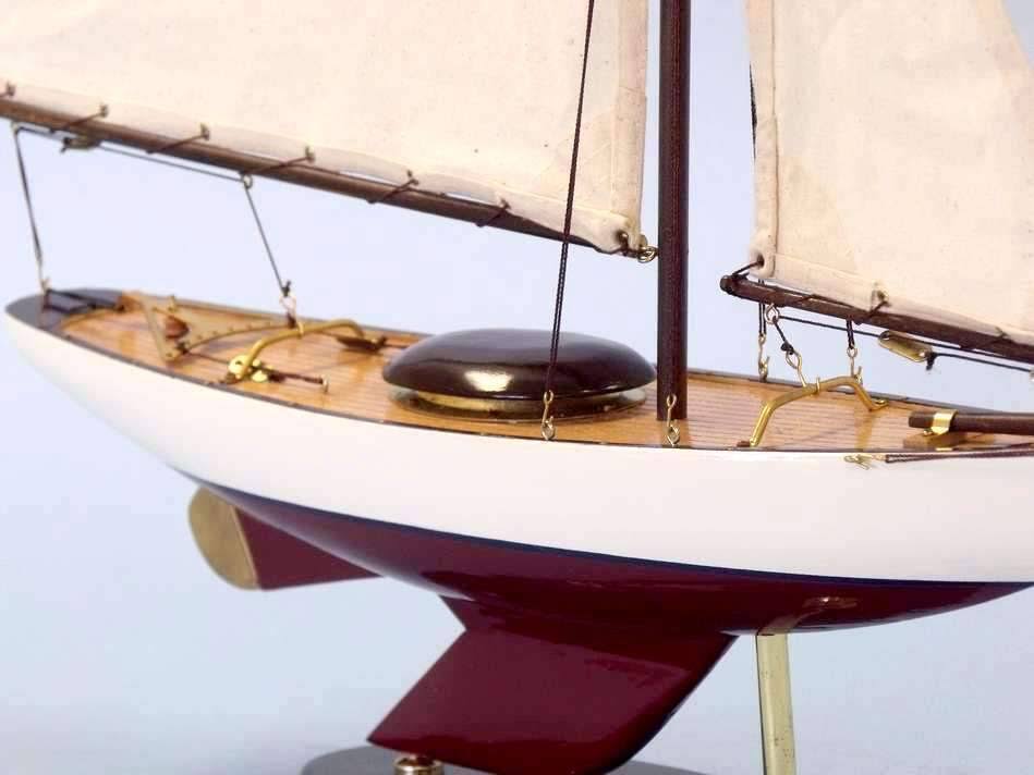 Wood Sailboat T552