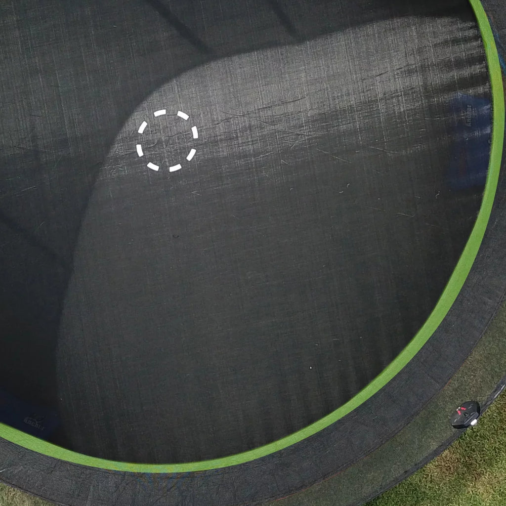 14ft Trampoline with Enclosure H73888