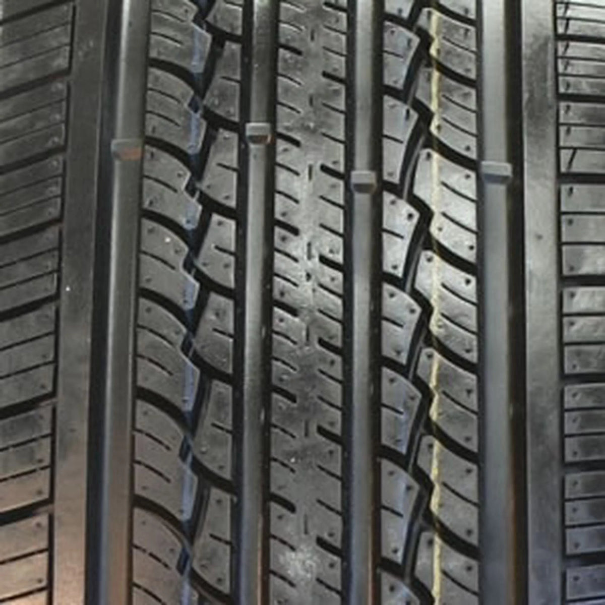 All Season 235/65R18 106T Passenger Tire Z15398