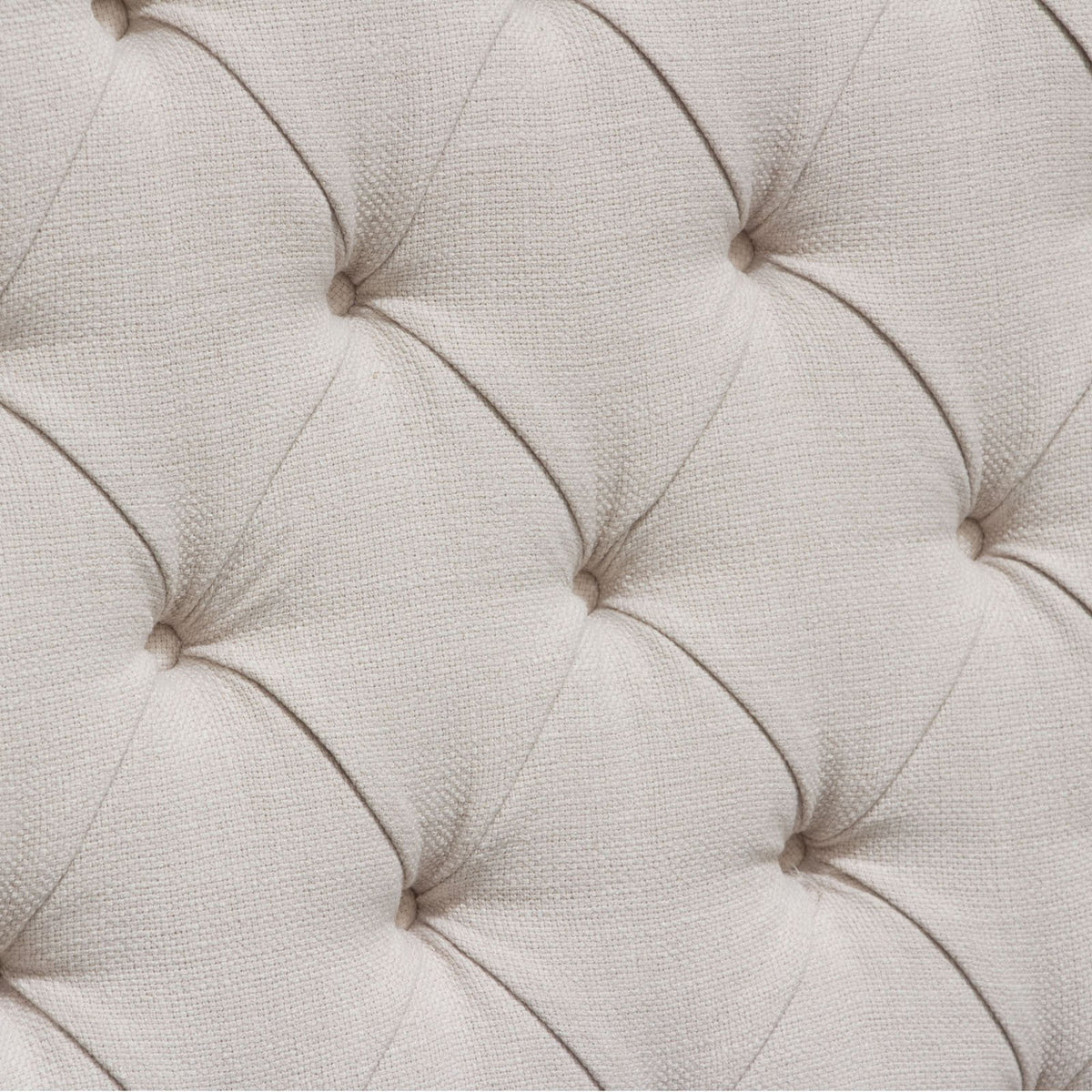 Tufted Bed with Vintage Wing O749282