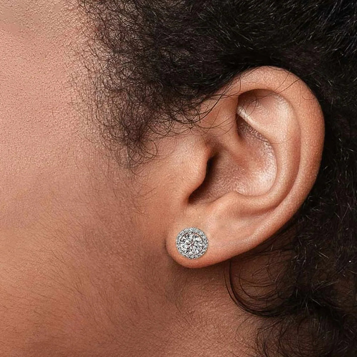 18K White Gold Diamond Halo Stud Earrings Screw-Back F33340